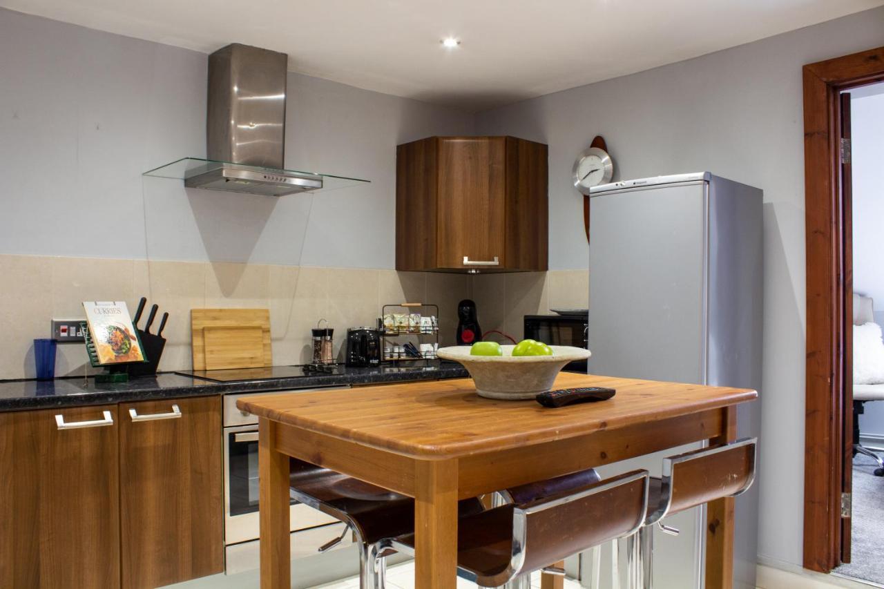 The Loft At Utopia Penthouse By M-Groupsa Swansea Esterno foto